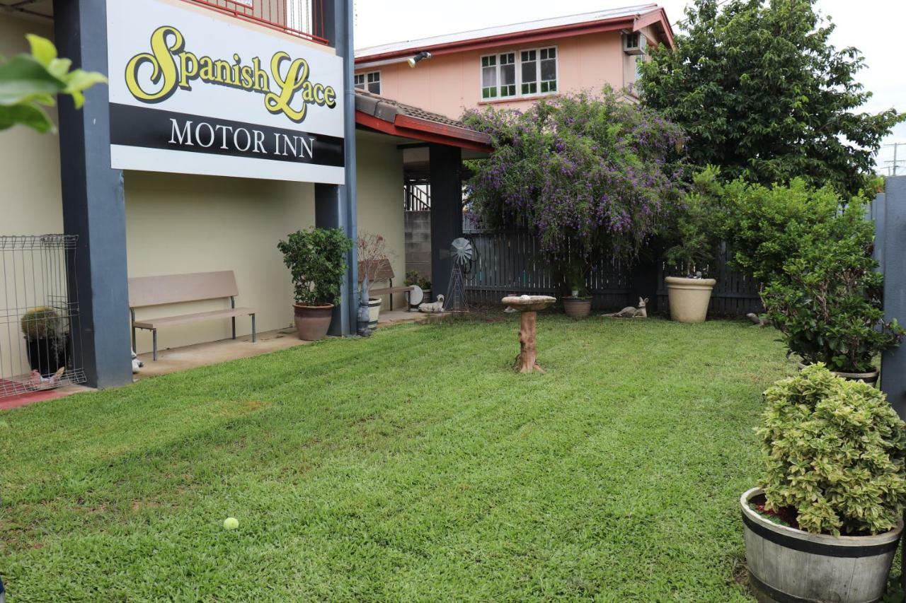 Spanish Lace Motor Inn タウンズビル エクステリア 写真